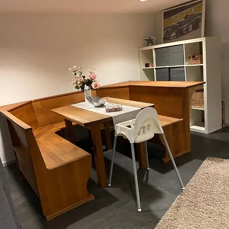 Gaestezimmer Am Waldrand Apartamento *