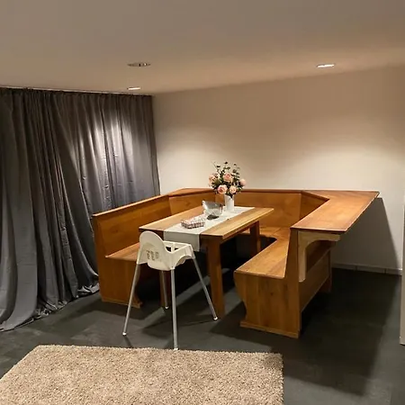 Gaestezimmer Am Waldrand Apartment