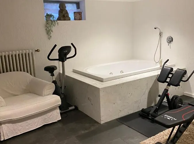 Apartamento Gaestezimmer Am Waldrand *